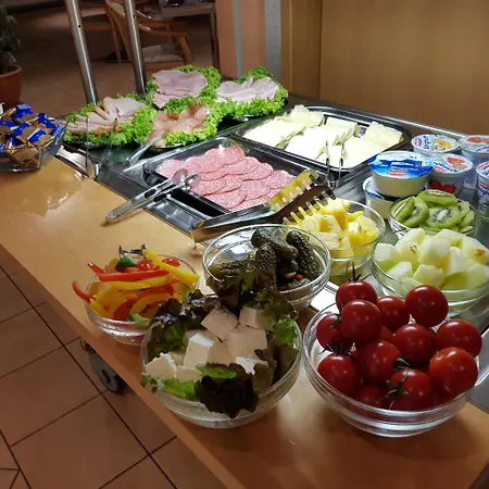 Habana מלון אאלן