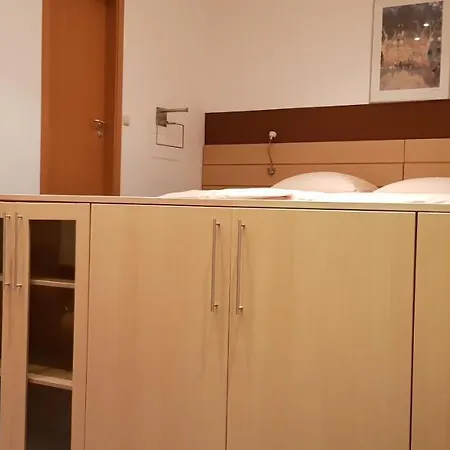 Habana מלון אאלן